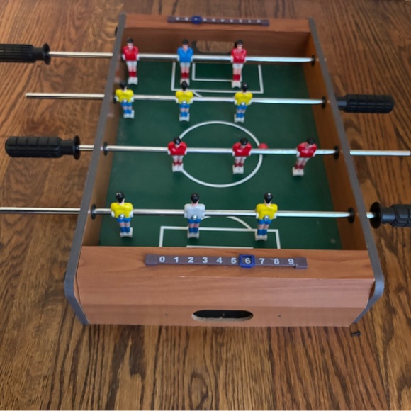 Wooden 6 on 6 Foosball Tabletop Soccer Game with counters - Picture 9 of 11